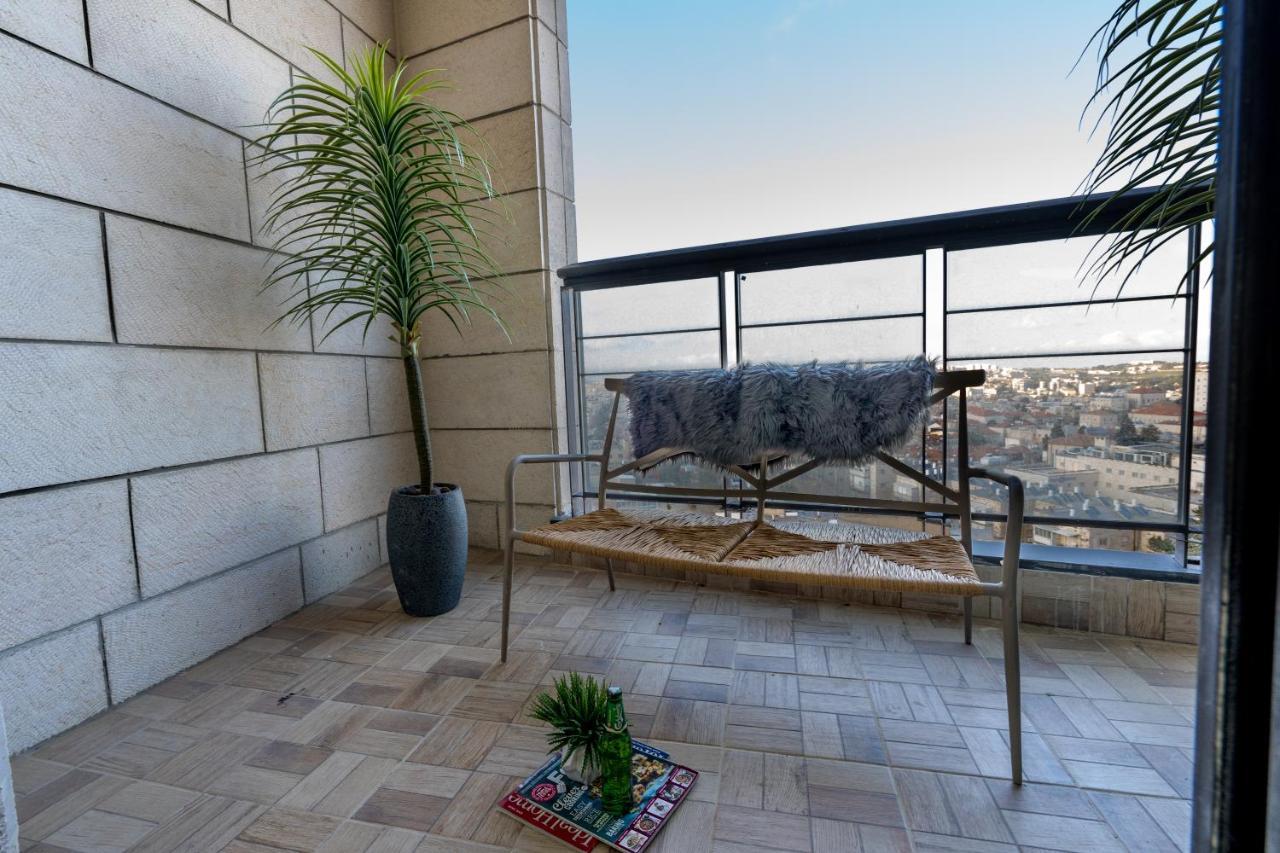 J-Tower Apartments Jerusalem Exterior photo